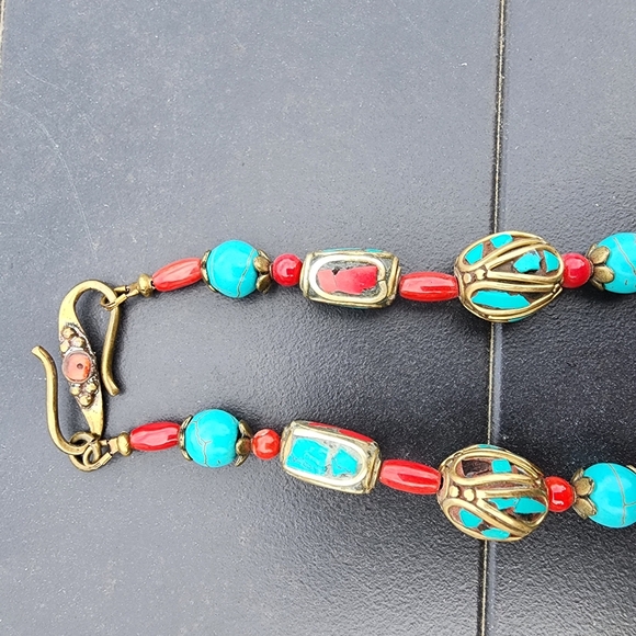Tibetan crushed turquoise Coral Tibet statement necklace jewelry - Picture 3 of 8